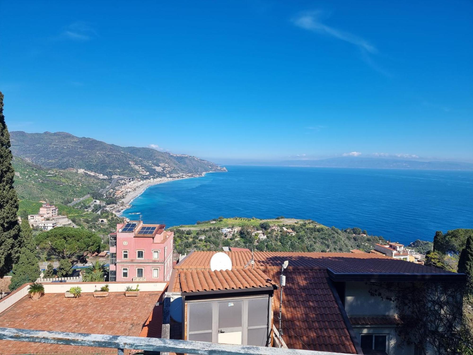 Borgo Di Taormina Apartments By Holiday World Gaggi Esterno foto